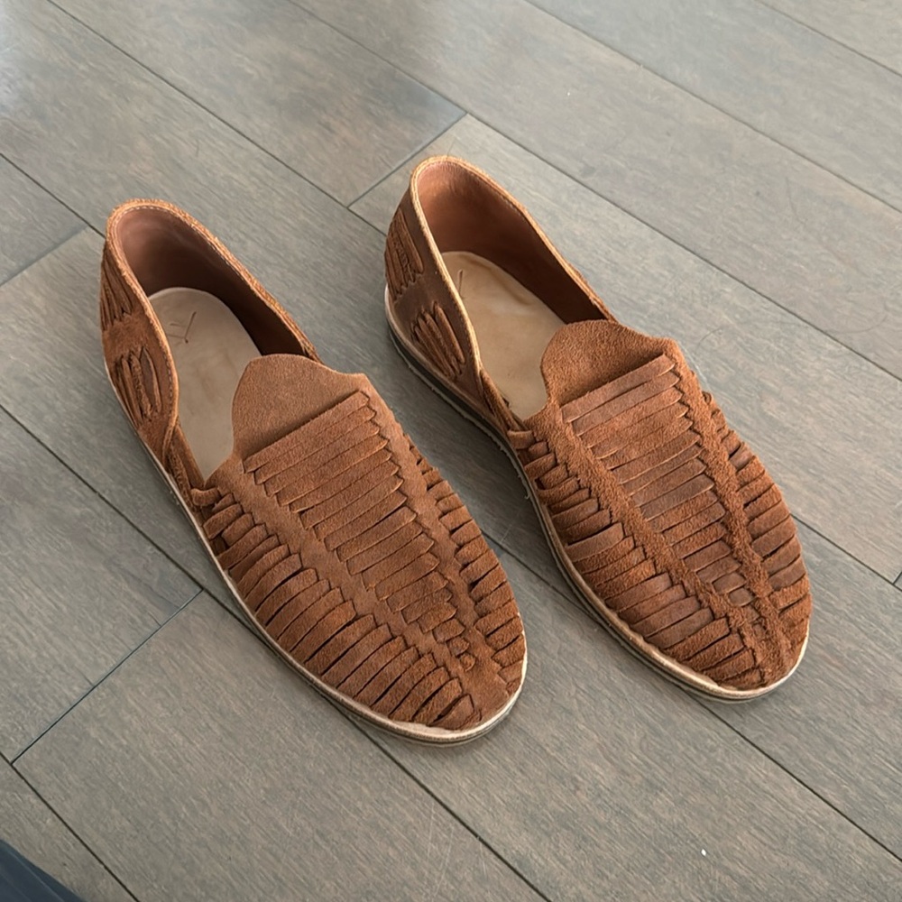 Luca Huarache in “Moab” color, size 10M.